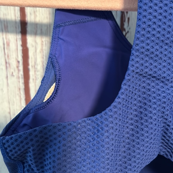 NWT Outdoor Voices Doing Things Thrive Bra - Picture 4 of 8